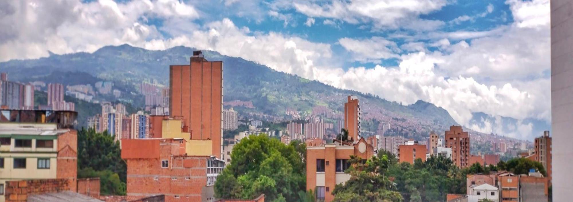 Hostel Metro Floresta Alojamiento Medellín Esterno foto